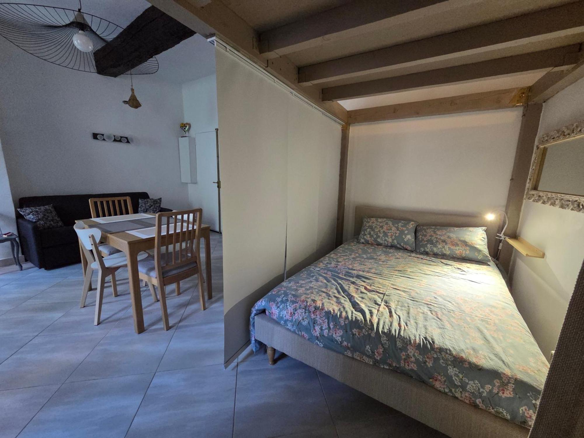 Meynadier 66 - Tres Calme Avec Cour Privative, Plage, Gare, Palais A 300m *