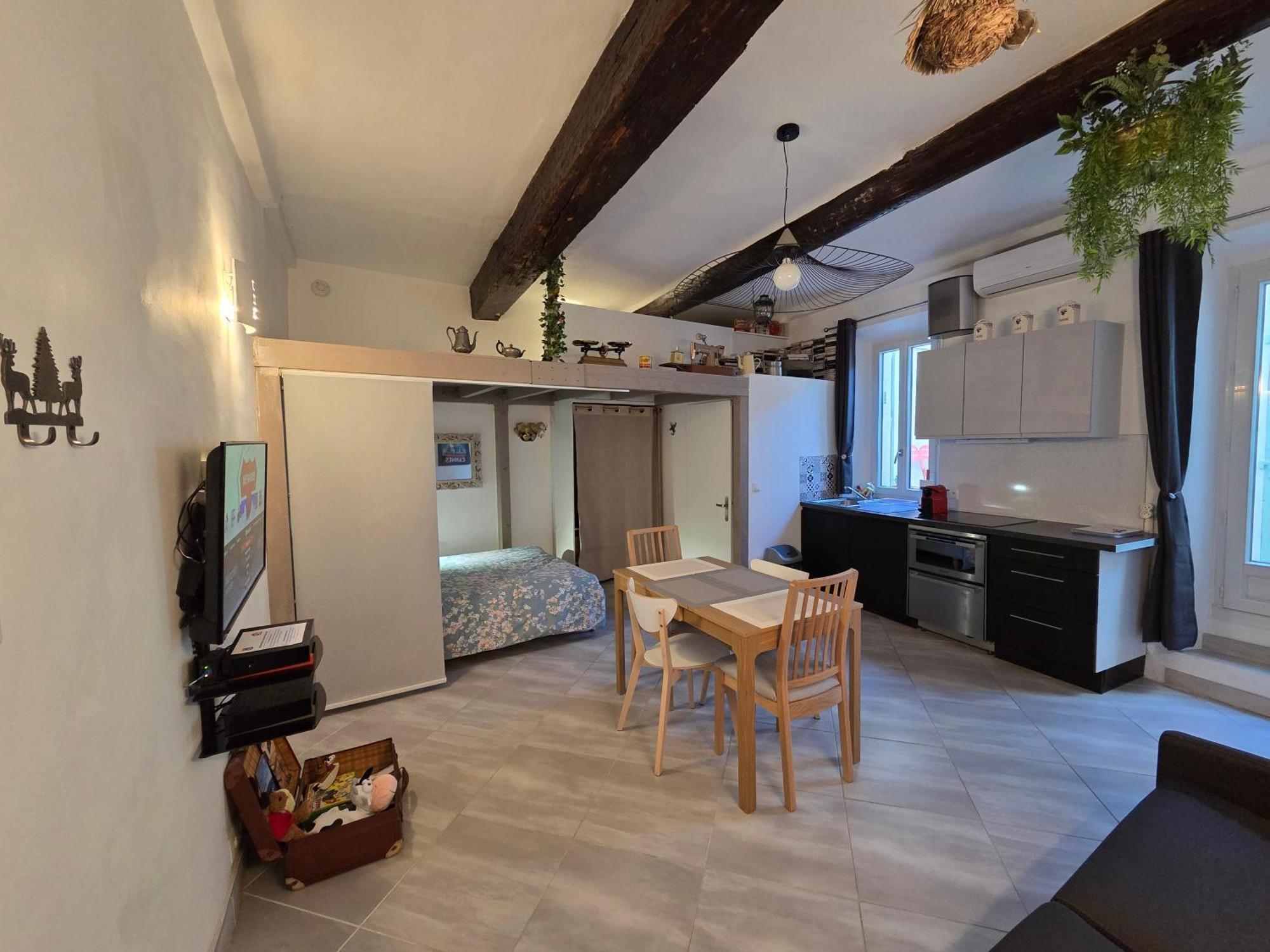 Meynadier 66 - Tres Calme Avec Cour Privative, Plage, Gare, Palais A 300m Appartement