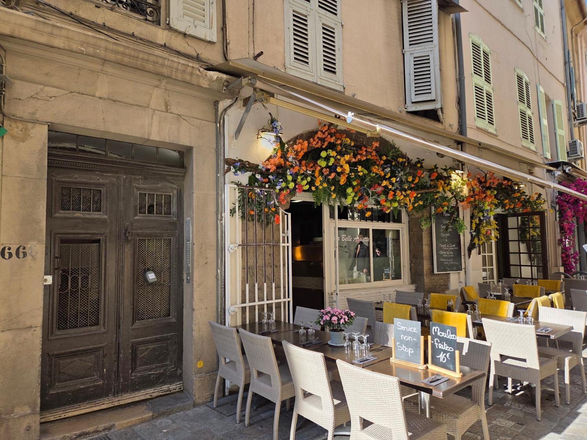 Appartement Meynadier 66 - Tres Calme Avec Cour Privative, Plage, Gare, Palais A 300m *